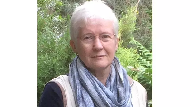 janet delaine1